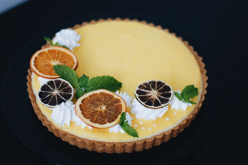 Lemon tart with fresh meringue